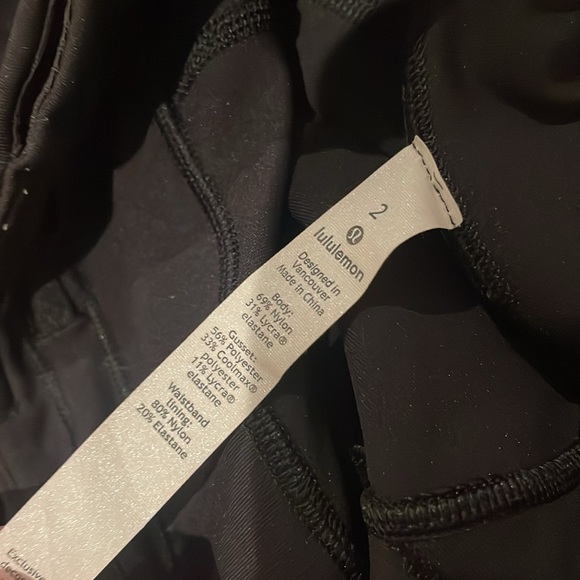black lululemon leggings - Picture 3 of 4